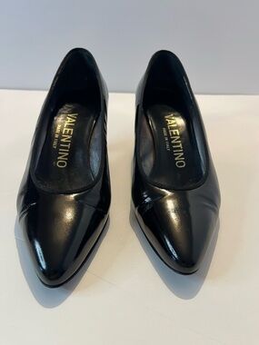 Valentino Black Patent Pointed-Toe Pumps 6.5 Sz